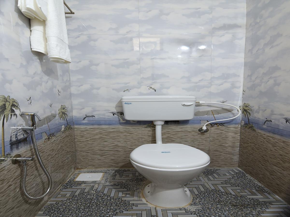 Frank Guest House Baga Esterno foto
